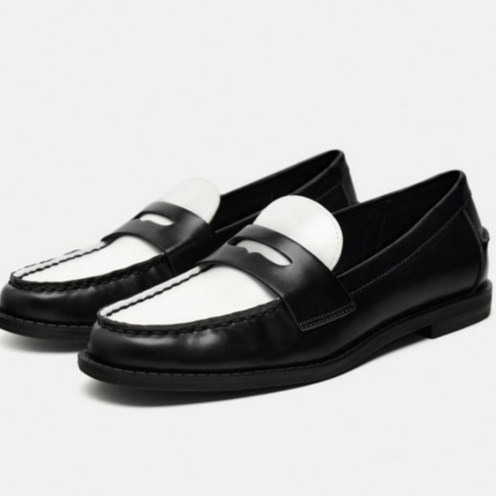 Zara Black and White Penny Loafers (BRAND NEW) size 8